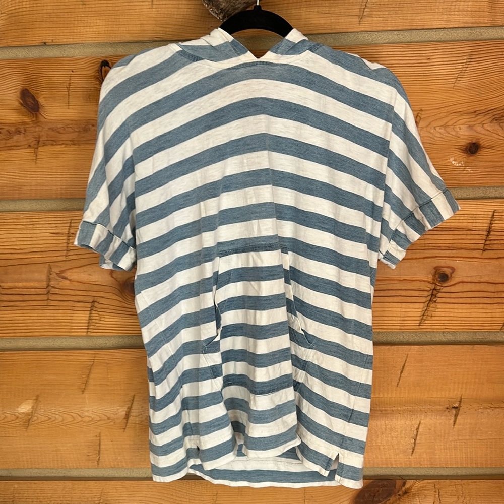 Hooded tee